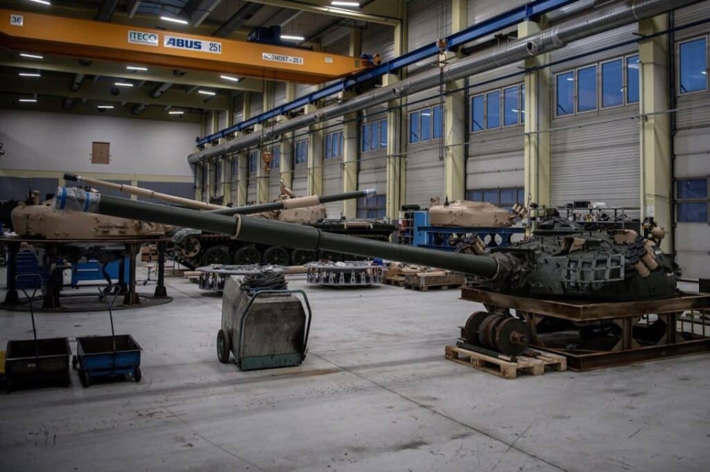 Марокко уже отправило 20 танков украинской стороне