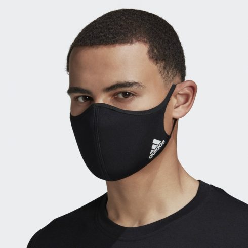 Adidas выпустил защитные маски по демократичной цене