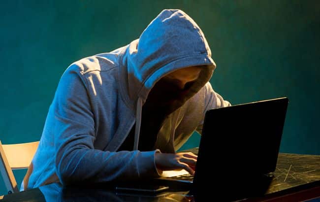Хакеры из РФ атаковали сайты украинских телеком-операторов