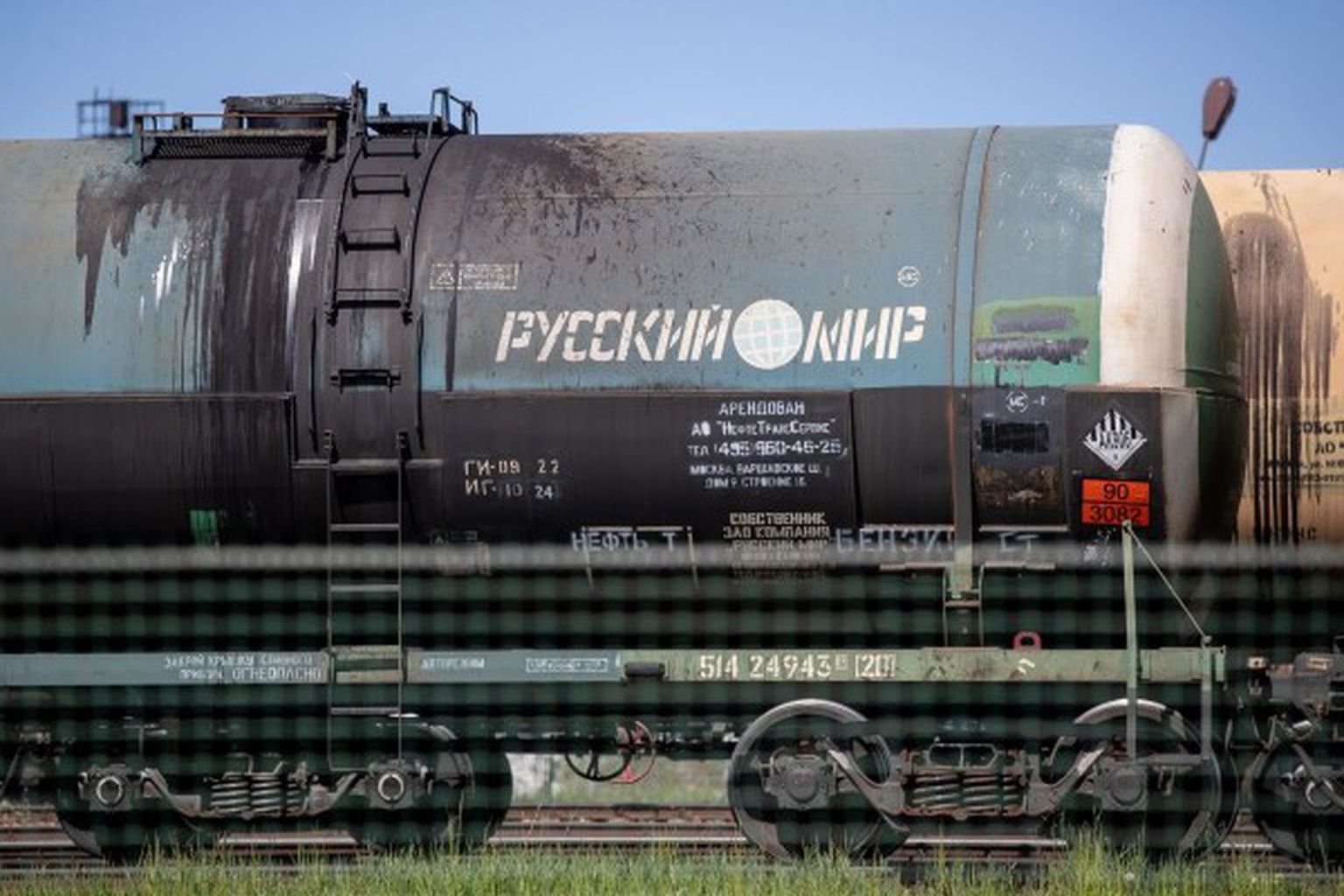МИД Эстонии раскрыл список компаний, которые хотят продолжить импортировать нефть из России