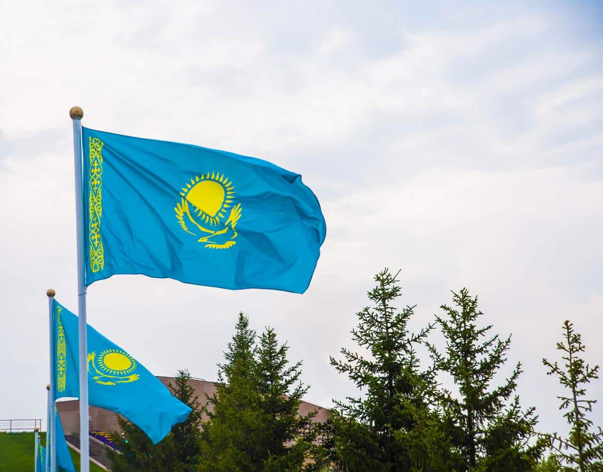 Россия перестала выпускать мужчин призывного возраста в Казахстан