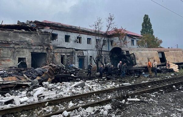 В Харькове ракетным ударом уничтожены вагоны с трупами военных РФ