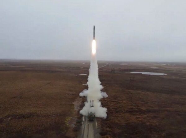 Россия проводит военные учения с пусками крылатых ракет напротив Аляски