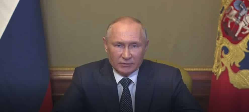 Владимир Путин выступил на оперативном совещании Совета безопасности РФ