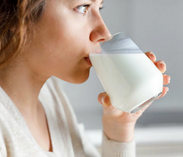 Коровье и растительное молоко: что полезнее для организма