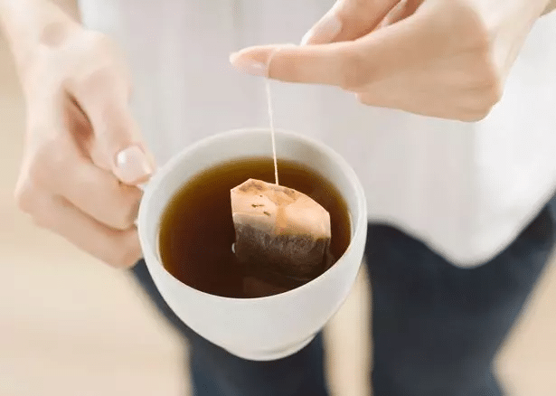 Правда ли, что слишком горячий чай или кофе приводят к раку горла - Предупредил врач