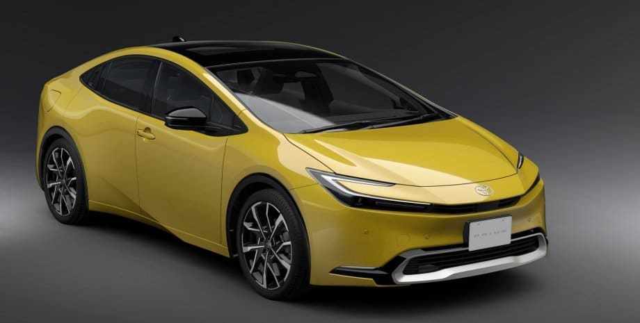 Авангардный дизайн и солнечные батареи на крыше: представлена новая Toyota Prius