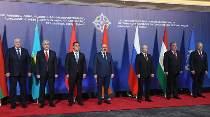 Лукашенко порассуждал о распаде ОДКБ