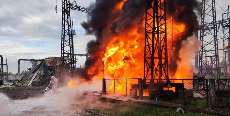 В Украине экстренно отключили электроэнергию после ракетных обстрелов